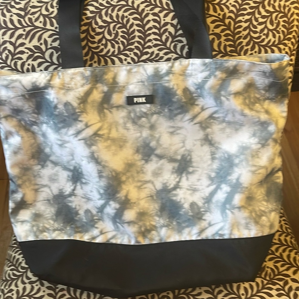 New Victoria Secret Tote!